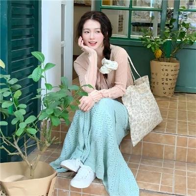 旧庭空锁迟来悔